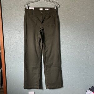 Patch pocket, wide leg jeans